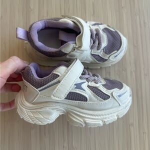 Temu toddler girl size 7 chunky purple sneakers
